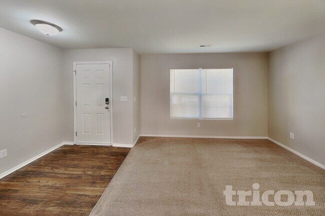Photo - 4003 Larkhaven Village Dr