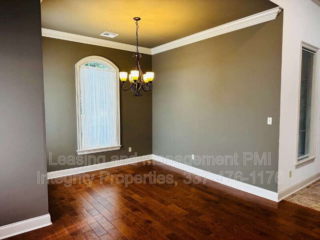 Photo - 106 Shadow Springs Dr