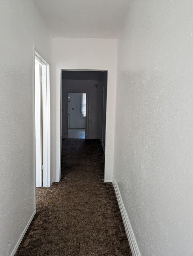 Photo - Spacious 3 Bedroom, 1 Bathroom Home for Rent