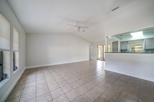 Photo - “Spacious 3-Bed Retreat with Granite Elega...
