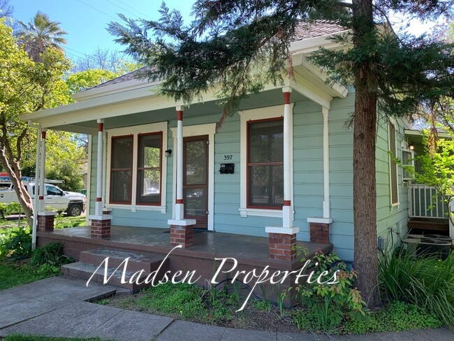 Photo - 397 E 6th St