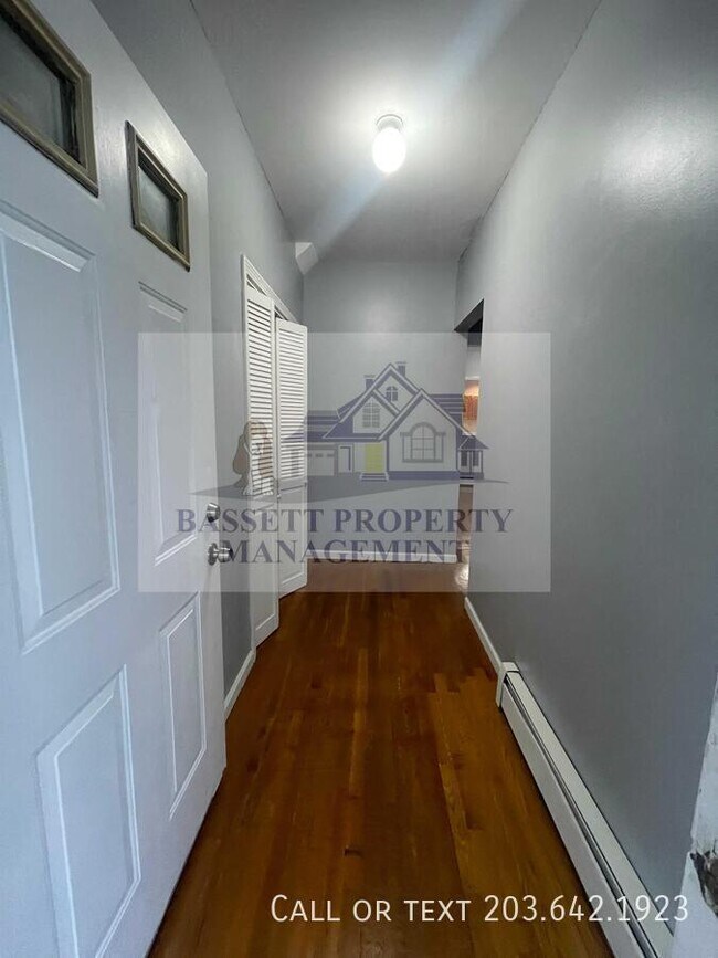 Photo - 25 Cumley St