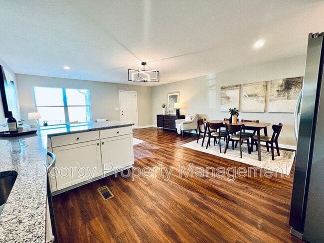 Photo - 2106 Duncan Ave Unit 104