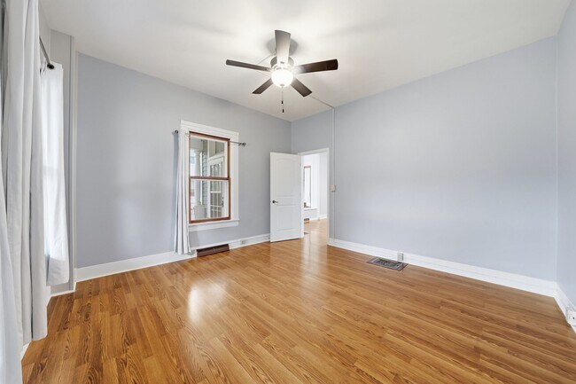 Photo - 411 N Madison St Unit A
