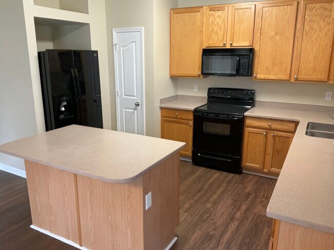 Photo - 10 Nermal Ct