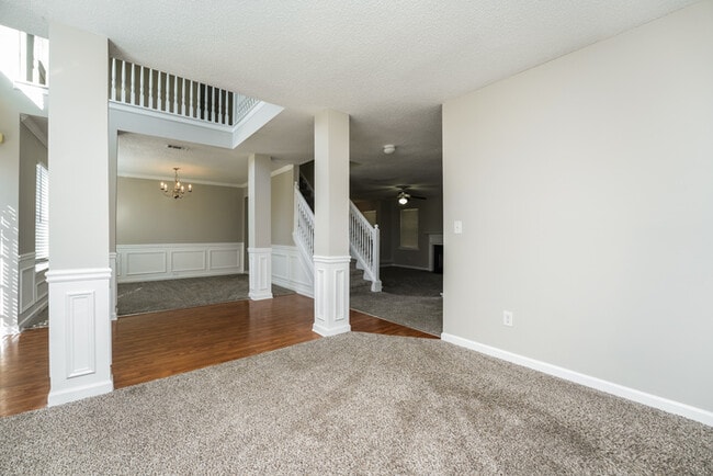 Photo - 1906 Bridgestone Cir