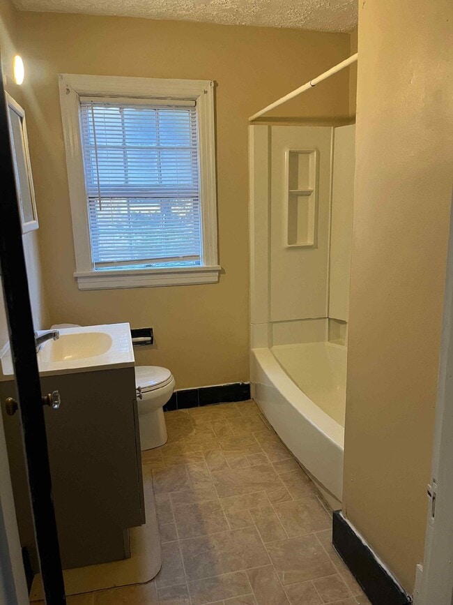 Photo - 4615 S 2nd St Unit 3