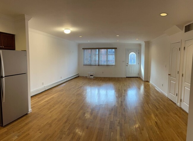 Photo - 1831 83rd St Unidad 2A