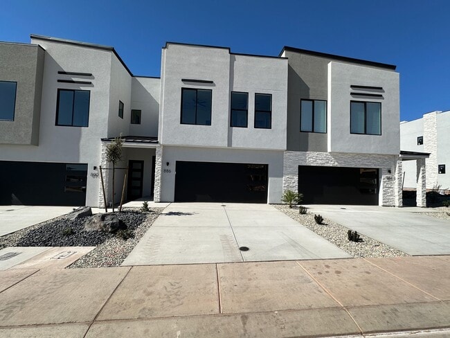 Building Photo - Brand New 3 Bed / 2.5 Bath Townhome – Internet Included