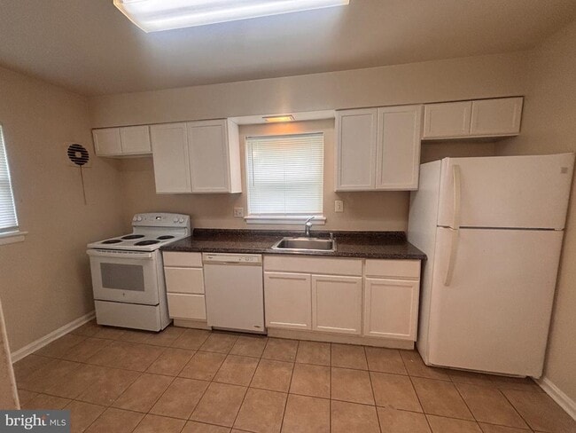 11203 Dodson Ln