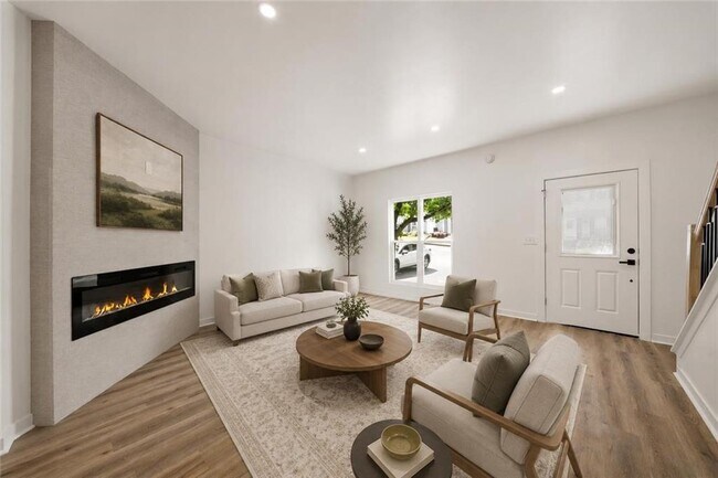 Photo - 1105 Wedgewood Way