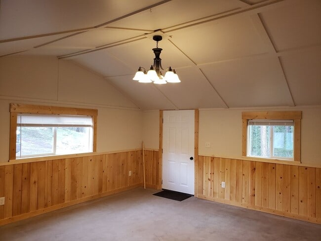 Photo - 2BDR/1BA Single-level Newly remodeled hous...