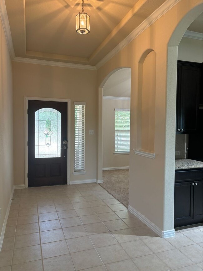 Photo - 3/2/2 Ready to Go! Located on the greenbelt!