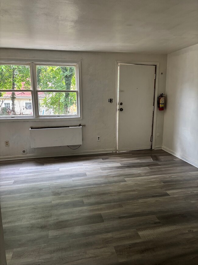 Photo - 154 Glenn St