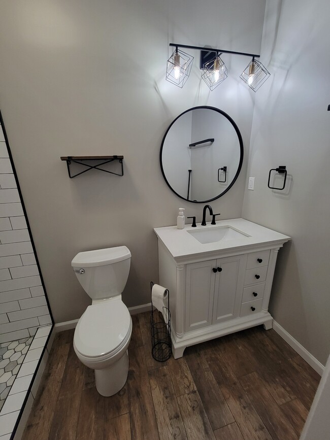 Photo - 808 W National Rd