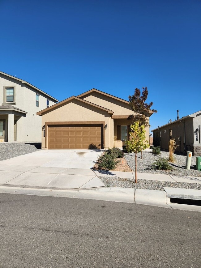 Photo - Beautiful 3br 2ba in the South Valley!