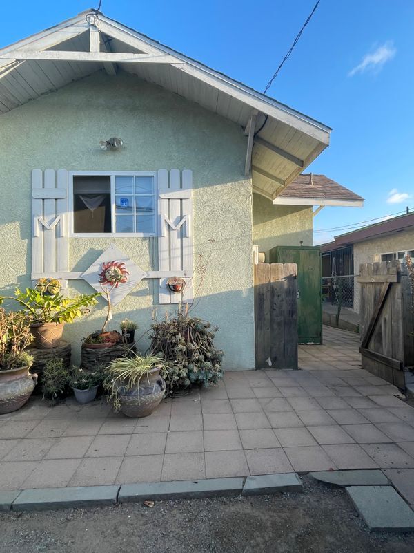 Photo - 148 W Hall Ave
