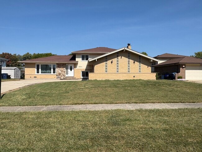 Photo - 1814 Holly Ave