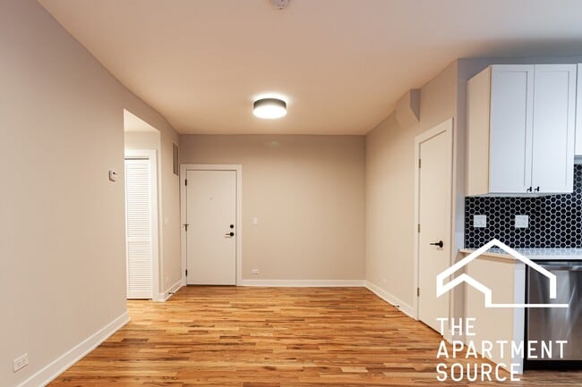 Photo - 656 W Wrightwood Ave Unit 400