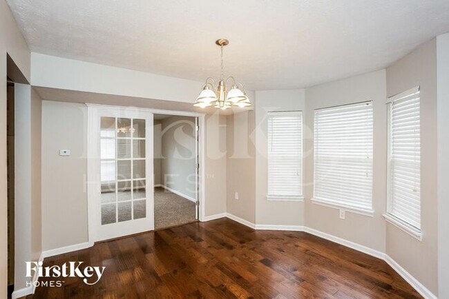 Photo - 10010 Fountain Springs Ct