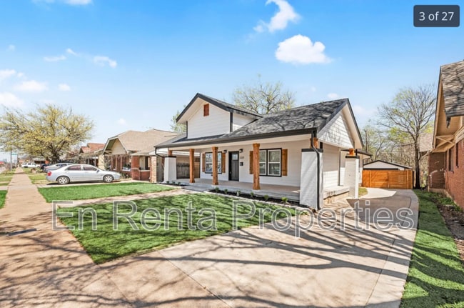 Photo - 3329 Hemphill St