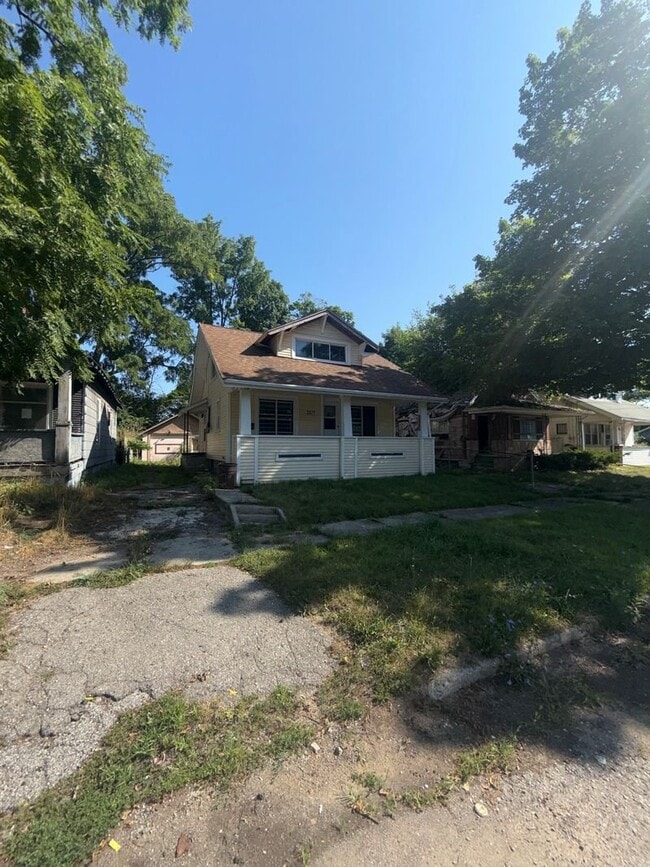 Photo - 2217 Maryland Ave