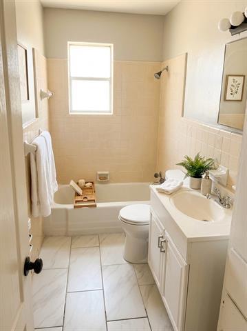 Photo - 1910 Mercedes Rd