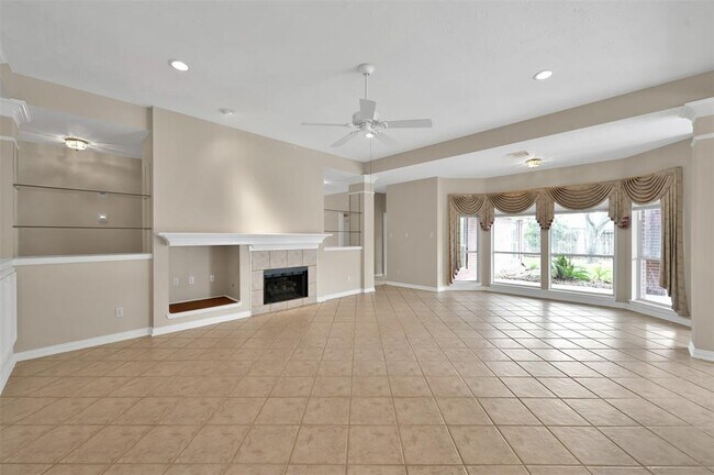 Photo - 17222 Leeside Dr