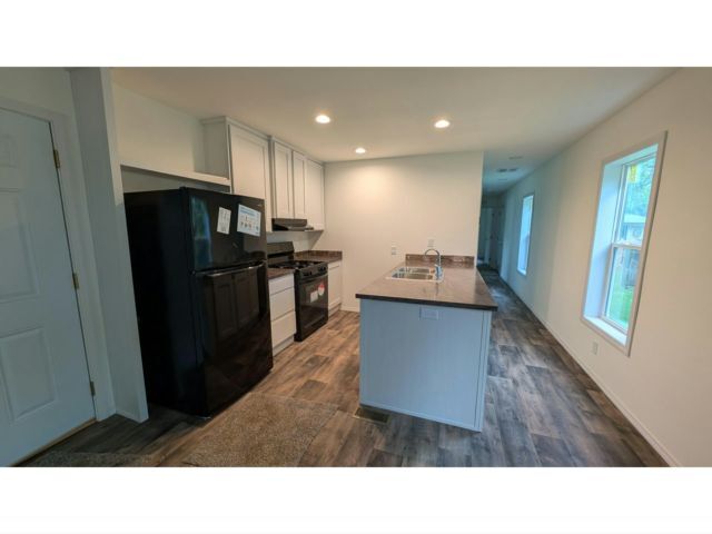 Photo - 152 Lynn Ln
