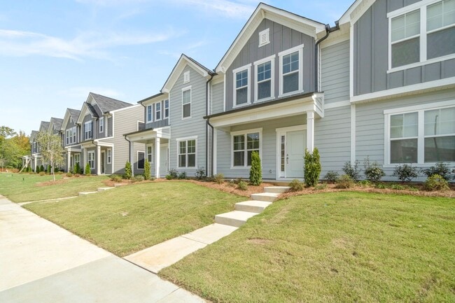 Photo - Like A Brand New 3 Bedroom Townhome in the heart of Steele Creek Area