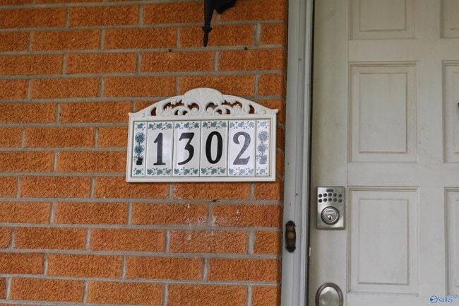 Photo - 1302 Philpot Ave NE