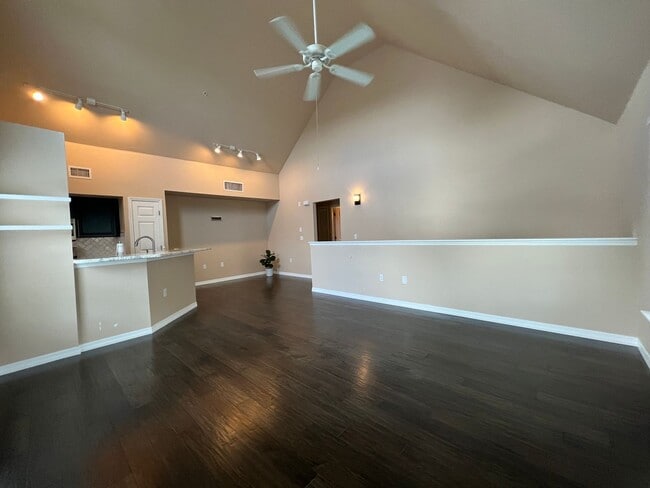 Photo - Beautiful 2-bedroom, 2-bath Condo available in sought after Admirals Walk private gated community.