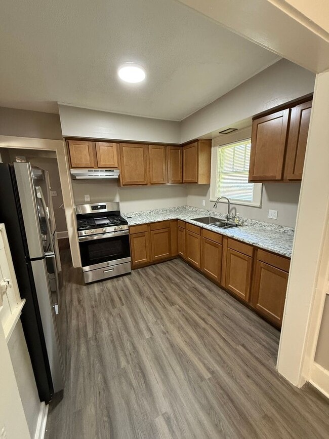Photo - 227 Crandall Ave