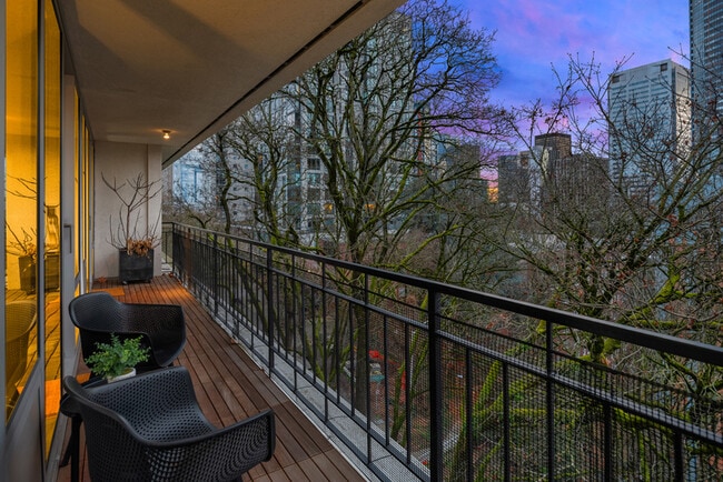 Photo - 1000 Union St Unidad Penthouse A