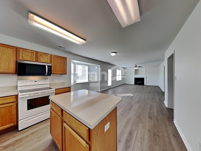Photo - 244 Royalton Rd