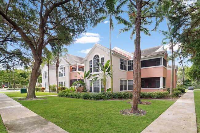 Photo - 1055 Crystal Way Unidad J