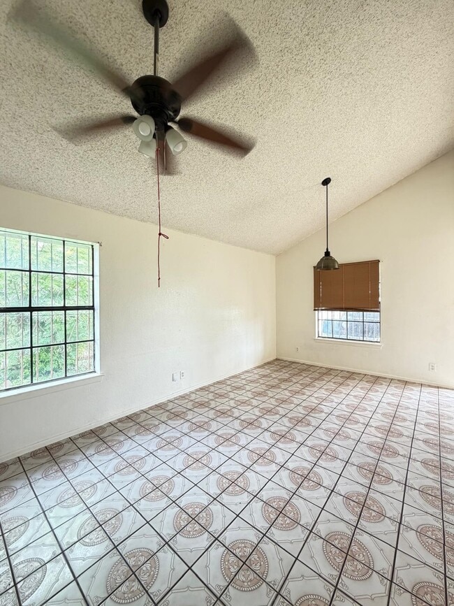 Photo - 1507 Agave Dr