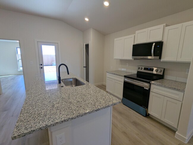 Photo - 2008 Cottonwood Ave