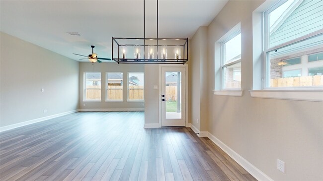 Photo - 122 Hazelnut Dr