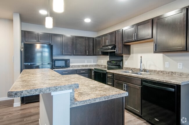 2BR, 1BA - 993SF