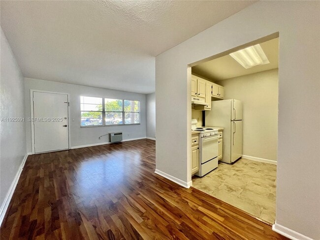 Photo - 13550 SW 6th Ct Unit 109A