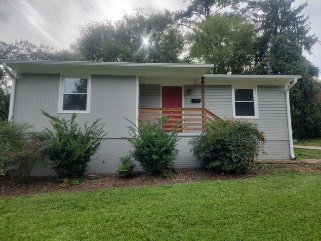 Charming 2-Bedroom, 1-Bathroom Home – 800 ... - Charming 2-Bedroom, 1-Bathroom Home – 800 ...