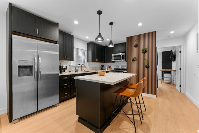 Photo - 351 S Catalina St Unidad 351