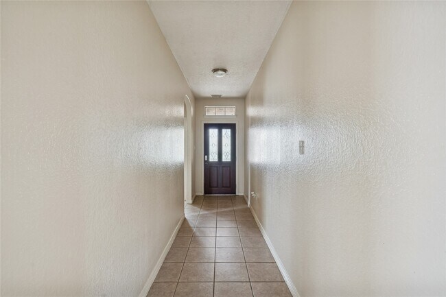 Photo - 10014 Williams Field Dr