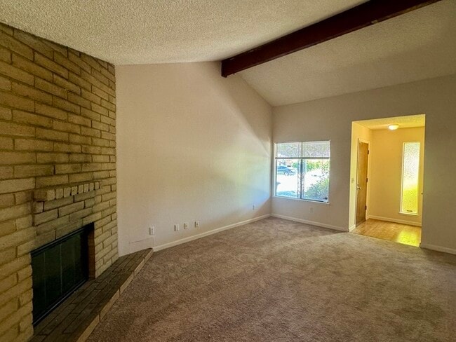 Photo - 2/2 duplex in Fair Oaks