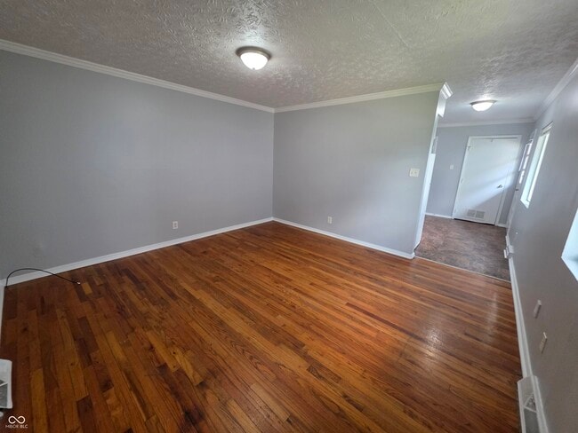 Photo - 84 S 6th Ave