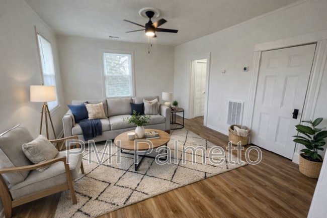 Photo - 105 W High St Unidad 3