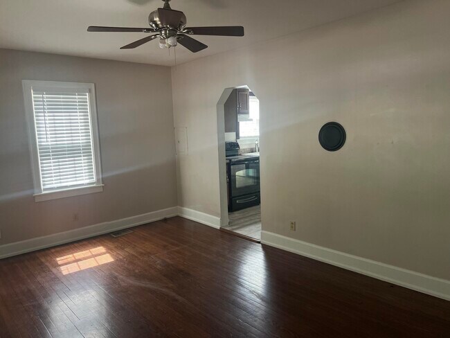 Photo - 706 Golfview Dr