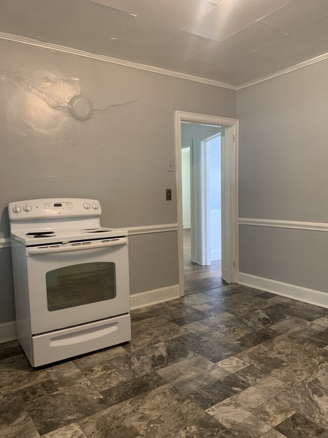 Photo - 1105 N Charlotte Ave