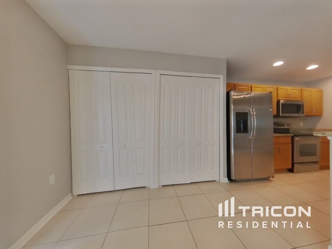 Photo - 3423 98th St E